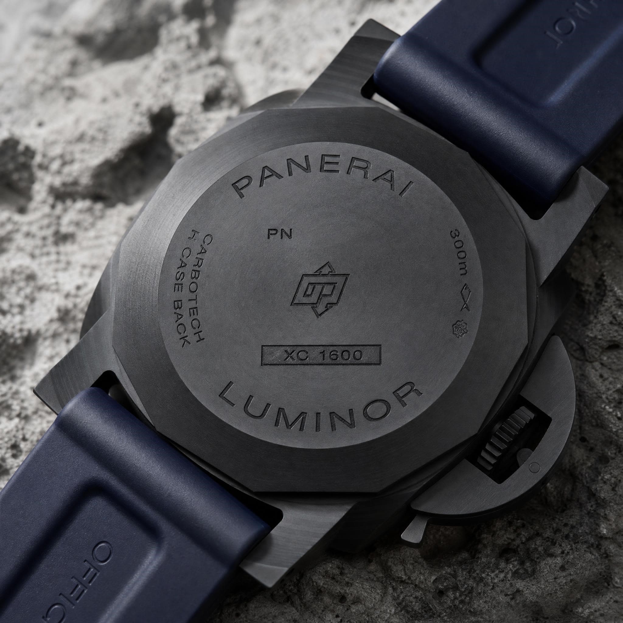 Panerai Luminor (Ref. PAM01664) — photo 8