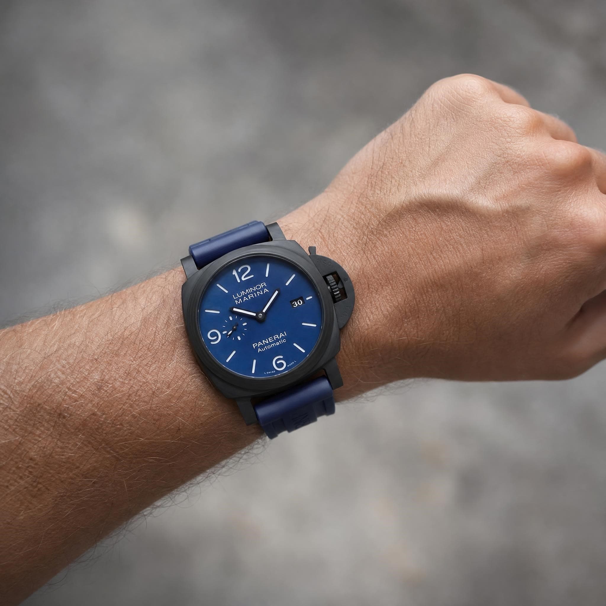 Panerai Luminor (Ref. PAM01664) — photo 10