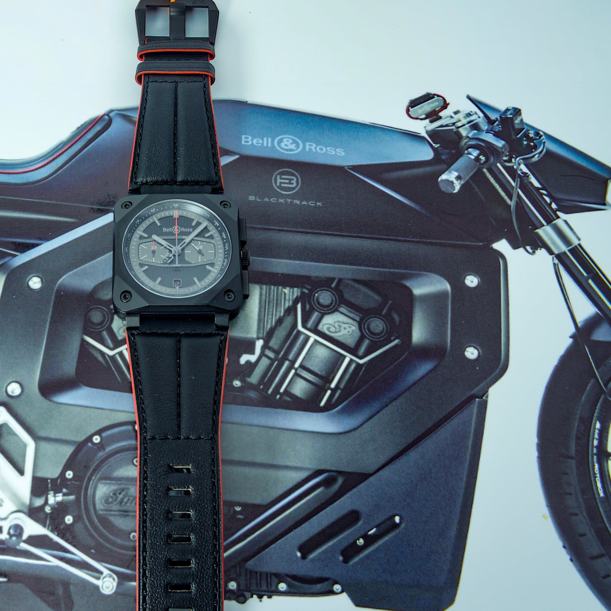Bell & Ross BR03 (Ref. BR0394-BTR-Ce/SCA) — photo 2