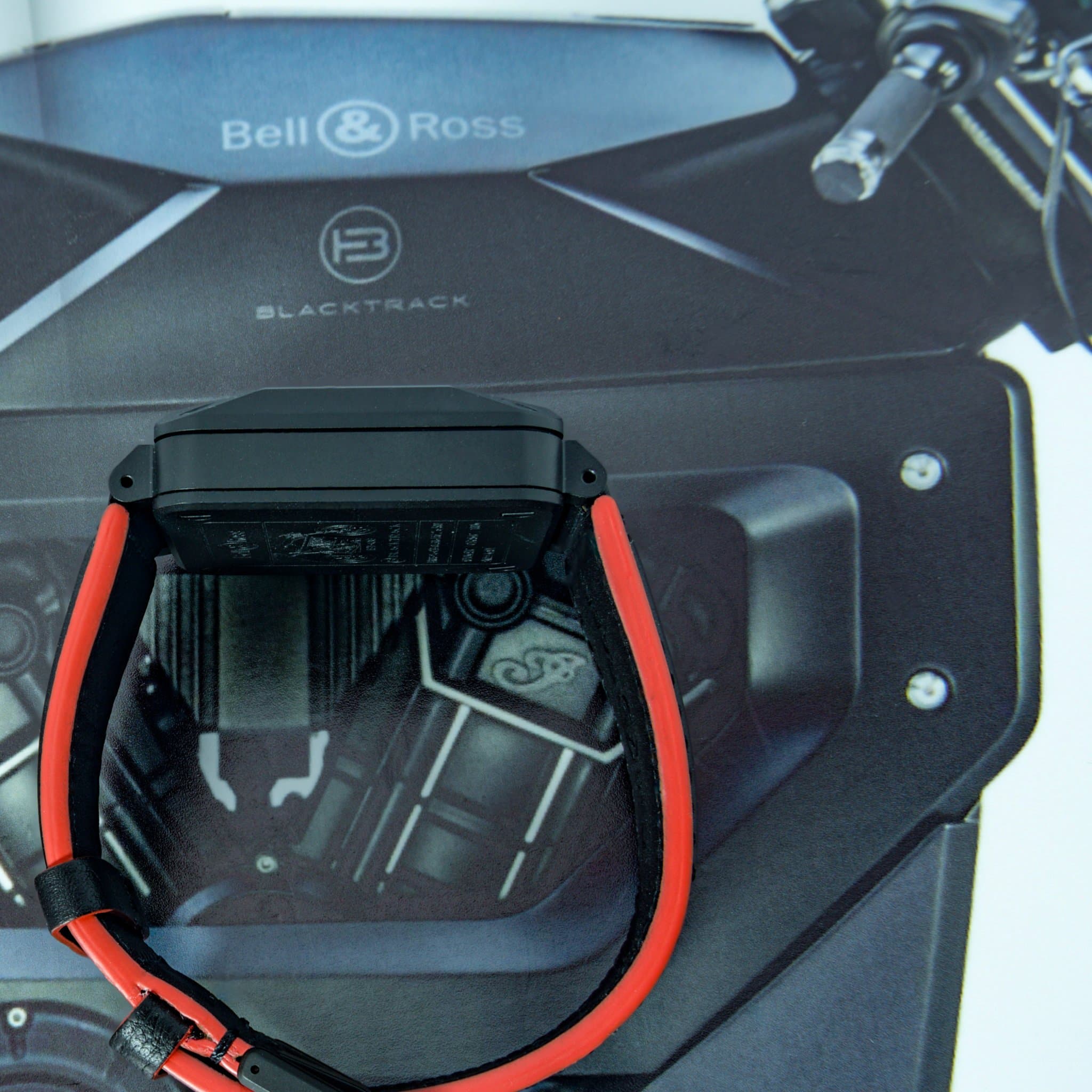 Bell & Ross BR03 (Ref. BR0394-BTR-Ce/SCA) — photo 5