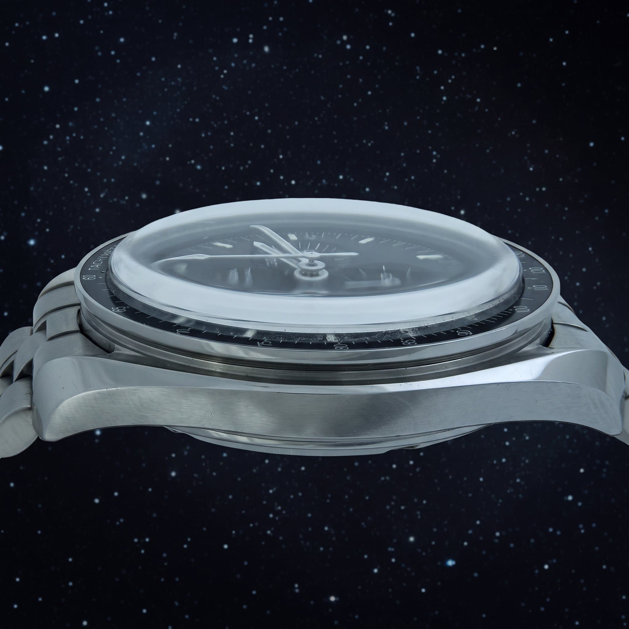 Omega Speedmaster Moonwatch (Ref. 310.30.42.50.01.001) — photo 5